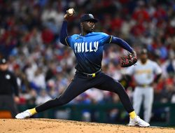 Phillies bring back RHP Yunior Marte to bullpen