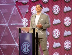 Jeff Lebby makes Mississippi State debut vs. Eastern Kentucky