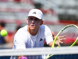 Alejandro Davidovich Fokina upsets Daniil Medvedev in Montreal