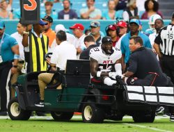 Falcons await news after S DeMarcco Hellams, LB Bralen Trice carted off field