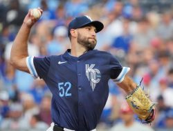 Royals aim for sweep, division lead vs. Guardians