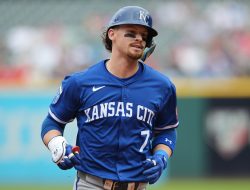 Royals try to shake off setback ahead of opener at Houston
