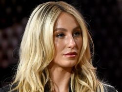 Alix Earle Apologizes For Resurfaced Online Racial Slurs, Shares IG Statement