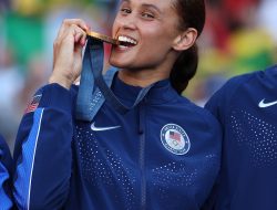 Olympian Lynn Williams Broke Her Gold Medal While Partying in Paris