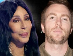 Cher and Son Elijah Blue Agree to Deal in Conservatorship Case