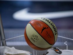 Mercury dump Dream, wrap up playoff berth
