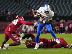 SMU replacing QB Preston Stone with Kevin Jennings