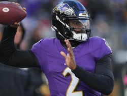 Report: Dolphins signing QB Tyler Huntley