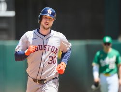 Astros reinstate OF Kyle Tucker (shin fracture)