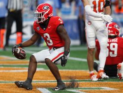 Top 25 roundup: No. 1 Georgia crushes No. 14 Clemson