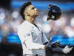 Yankees visit Rangers as they begin stretch run