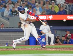 Jays look to play spoiler to Braves’ playoff hopes