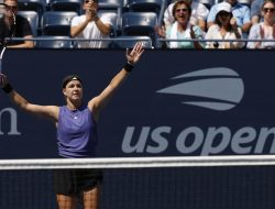 Unseeded Karolina Muchova returns to U.S. Open semifinals