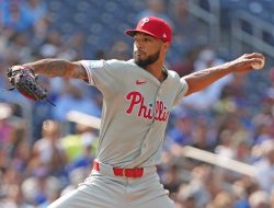 Cristopher Sanchez, Phillies look to keep streak alive vs. Cubs
