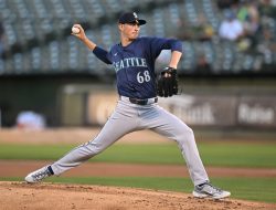 Mariners score seven runs in seventh to overwhelm A’s