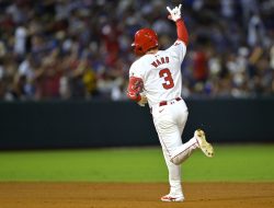 Angels overpower Dodgers to gain series split