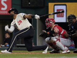 Rangers bid to ignite offense in encounter vs. Angels