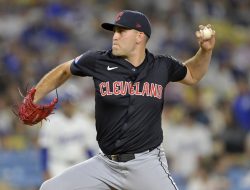 Twins, Guardians send out key starters for late-season playoff push