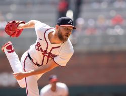 Braves’ Chris Sale out to further Cy Young case vs. Dodgers