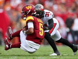 Baker Mayfield (4 TDs), Bucs spoil Jayden Daniels’ Commanders debut