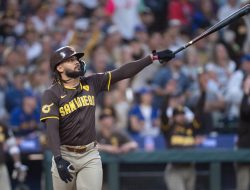 Fernando Tatis Jr. on a tear as Padres visit Giants