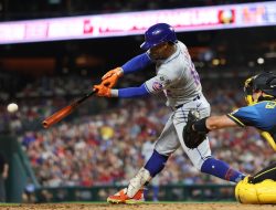 MRI clean for Francisco Lindor; Mets star day-to-day