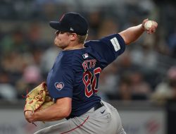 Red Sox try to hold on to fading playoff hopes vs. Twins