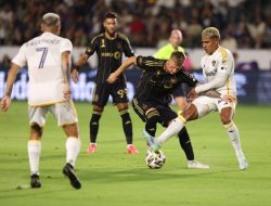 Dejan Joveljic scores twice as Galaxy rally past LAFC