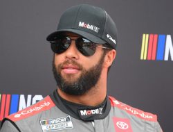 Bubba Wallace signs extension with 23XI Racing