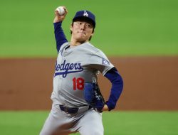 Yoshinobu Yamamoto, Dodgers look to topple Rockies
