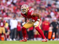 49ers LB Curtis Robinson carted off at practice with leg injury