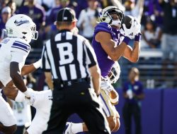 Washington stifles Northwestern 24-5 in Big Ten debut