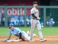 Royals, losing grip on wild card, meet Giants in key game