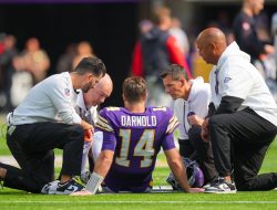 Reports: Vikings QB Sam Darnold (knee) to undergo MRI exam
