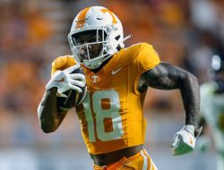 How to Watch the Tennessee vs. Oklahoma College Football Game Tonight: Time, TV Channel, and Live Stream