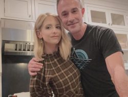 Why Freddie Prinze Jr. & Sarah Michelle Gellar’s Romance Always Slays