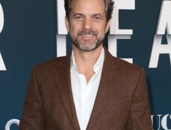 Joshua Jackson Shares Rare Insight Into Bond With Daughter Juno