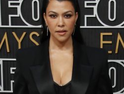 Kourtney Kardashian Has No Cutoff Age for Co-Sleeping With Her Kids