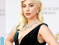 Lady Gaga Explains Why She Never Addressed Rumors She’s a Man