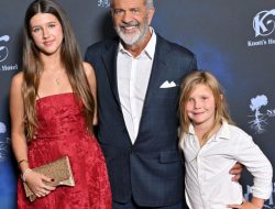 Mel Gibson Makes Rare Public Appearance with Youngest Kids
 