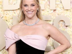 Reese Witherspoon’s Son Tennessee Is Her Legally Blonde Twin