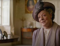 Downton Abbey and Harry Potter star Maggie Smith dies aged 89