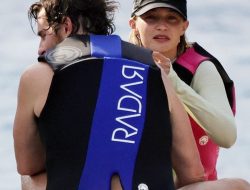 Gigi Hadid and Bradley Cooper Show Sweet PDA on Yacht in Italy
