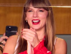 How Taylor Swift Scored With Her Style at Travis Kelce’s NFL Games