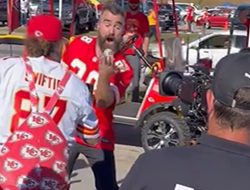 Jason Kelce Learns Beer Can Party Trick From Swiftie At Chiefs Tailgate