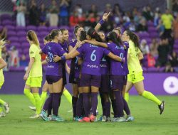 Marta scores as unbeaten Pride shuts out Spirit, clinches league’s best record