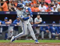 Royals, Yankees await breakouts from superstars