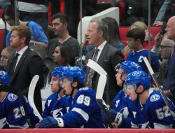 Senators hand Lightning first loss of season