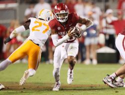 Arkansas rides backup QB to come-from-behind upset of No. 4 Tennessee