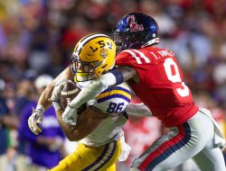 No. 8 LSU hopes to ride momentum vs. Arkansas